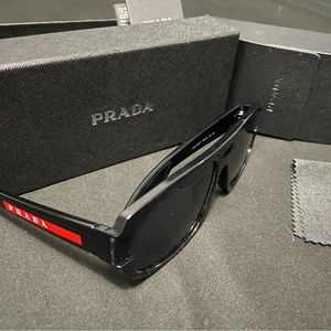 🔥SALE🔥 Prada Sun Glasses
